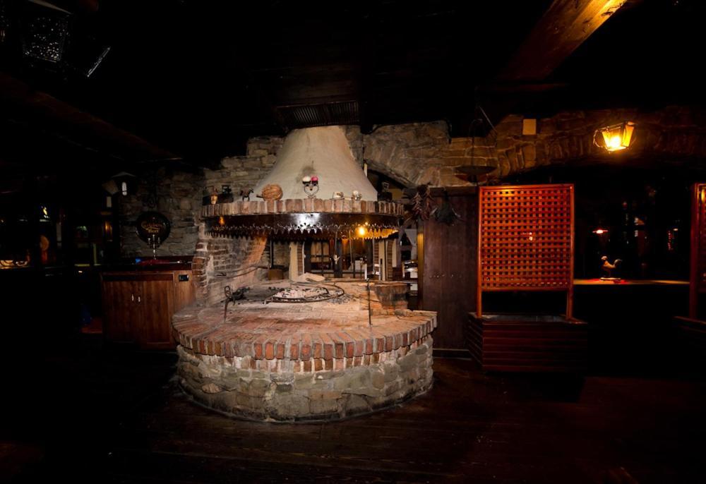 Restaurant Bujtina E Gjelit Hotel Tirana
