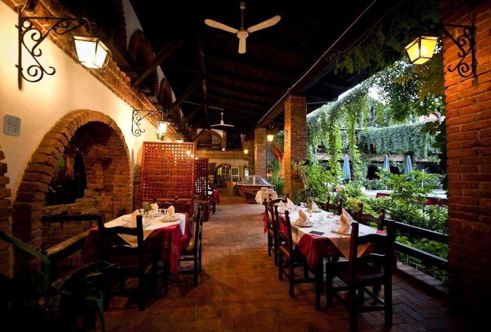 Hotel Restaurant Bujtina E Gjelit 4*