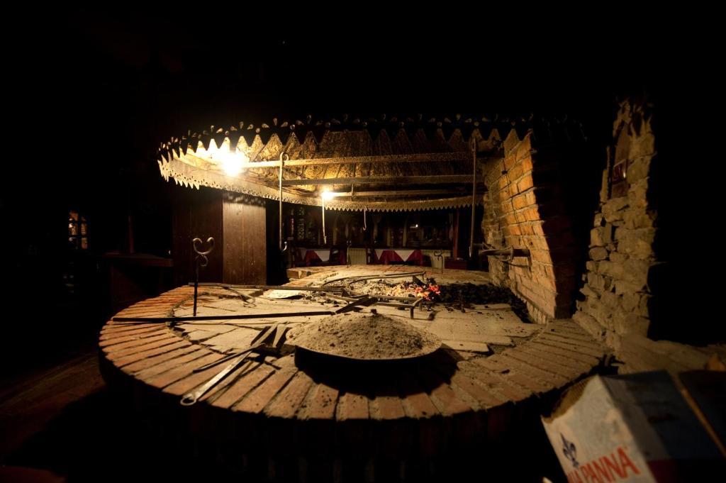 Hotel Restaurant Bujtina E Gjelit 4*