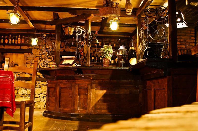Restaurant Bujtina E Gjelit Hotel